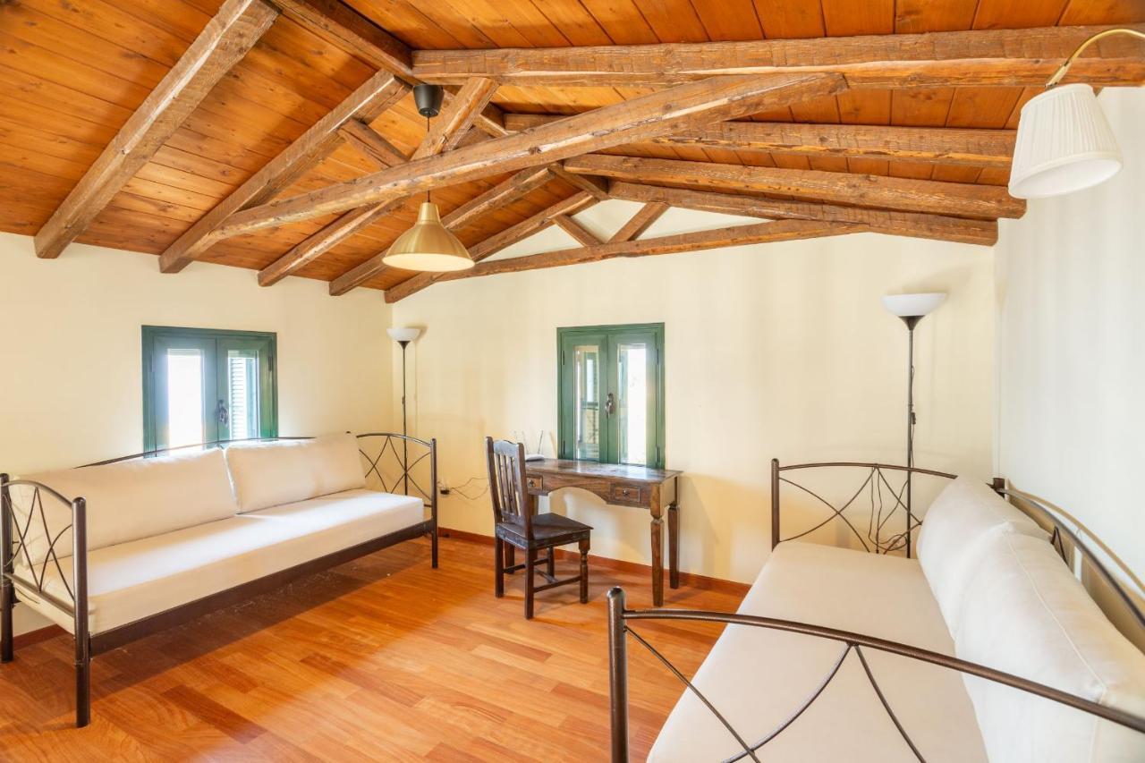 Villa Archangelos Aegina Sfentouri Exterior photo
